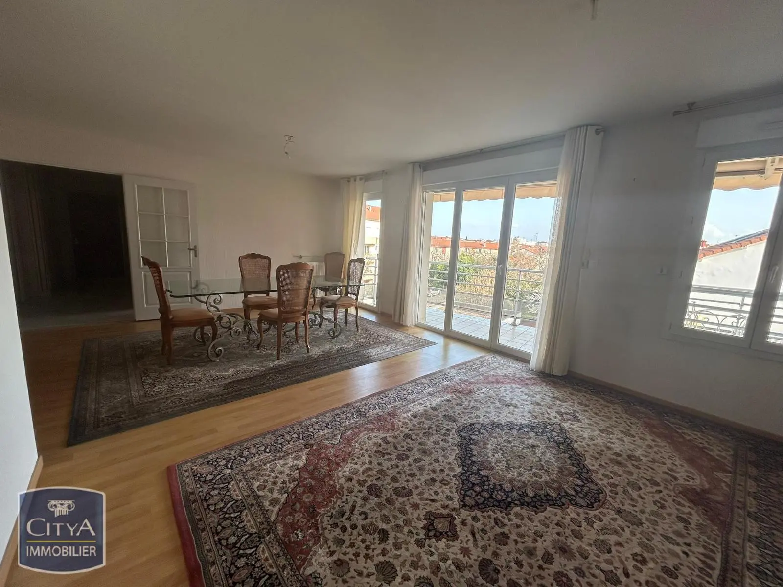 Photo 3 Appartement 5 pièces 100m²