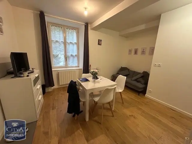 Photo 2 Appartement 1 pièce 32m²