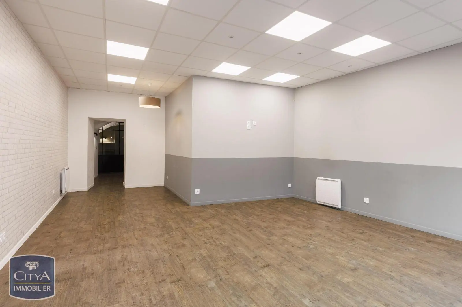 Photo 3 Local Commercial