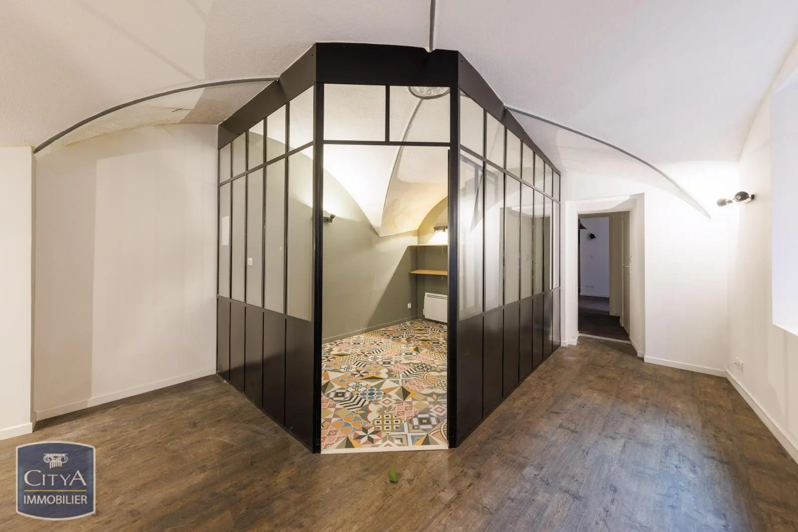 Photo 5 Local Commercial