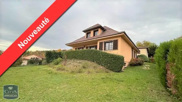 Photo 1 Maison 5 pièces 146m²