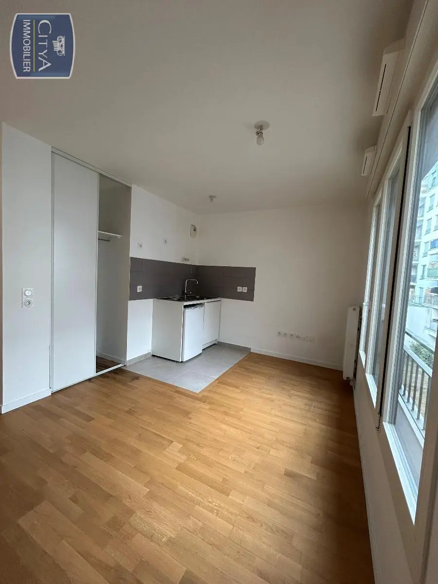 Photo 2 Appartement 1 pièce 23.39m²