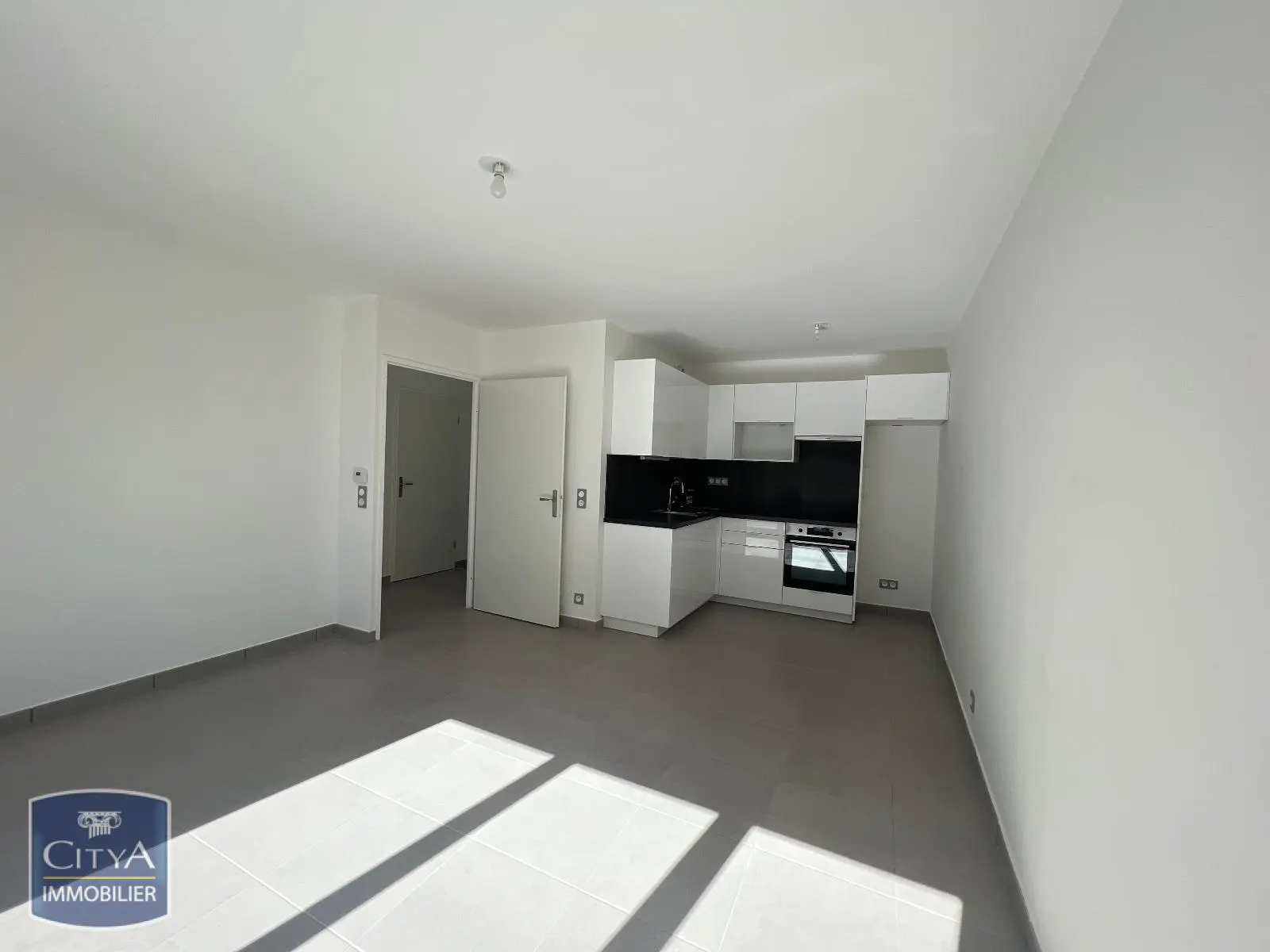 Photo 1 Appartement 2 pièces 42.28m²