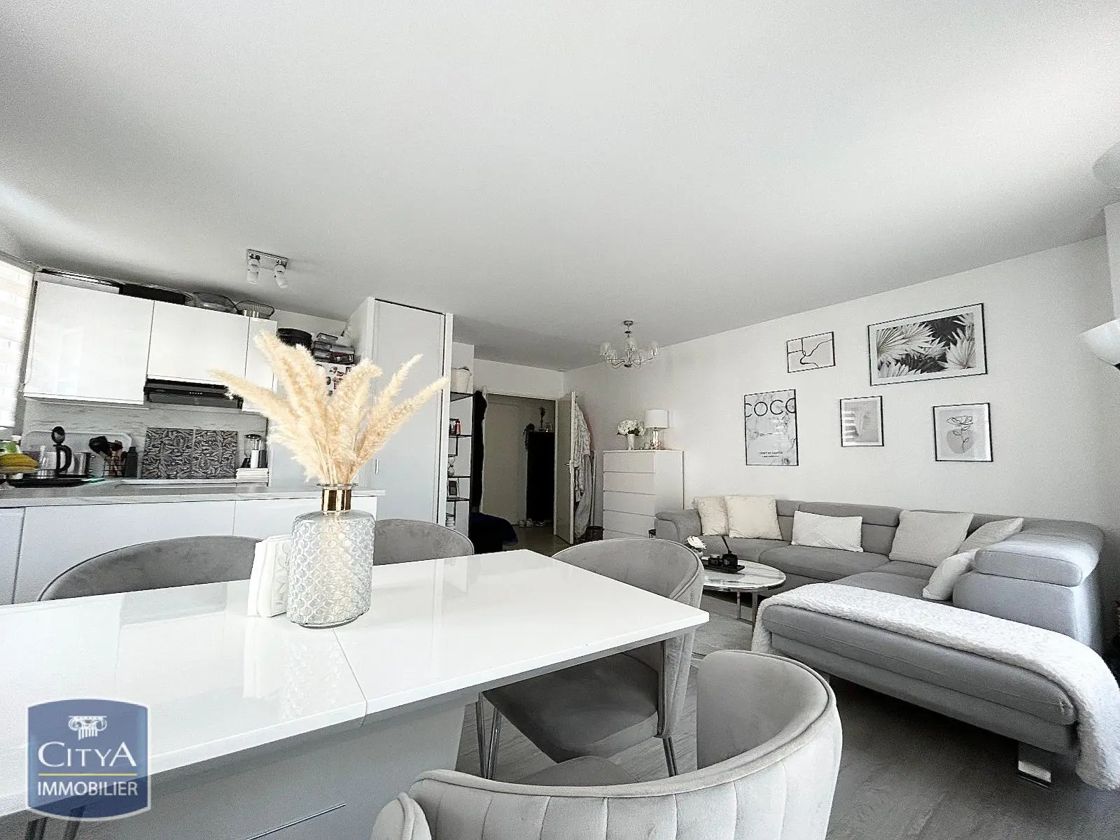 Photo 3 Appartement 2 pièces 47.56m²