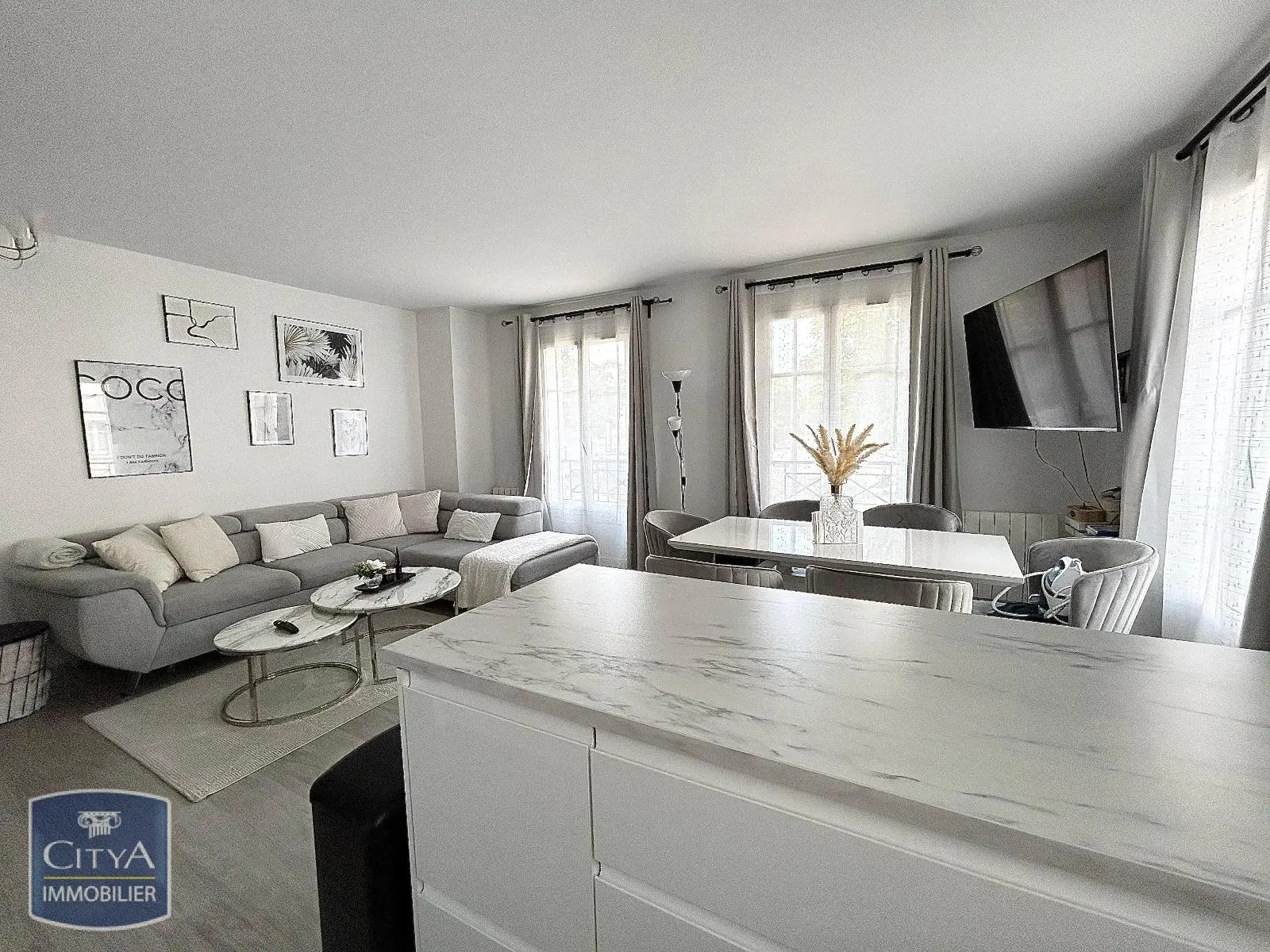Photo 2 Appartement 2 pièces 47.56m²