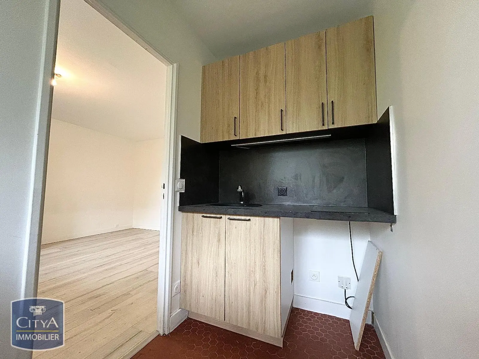 Photo 3 Appartement 1 pièce 27.57m²