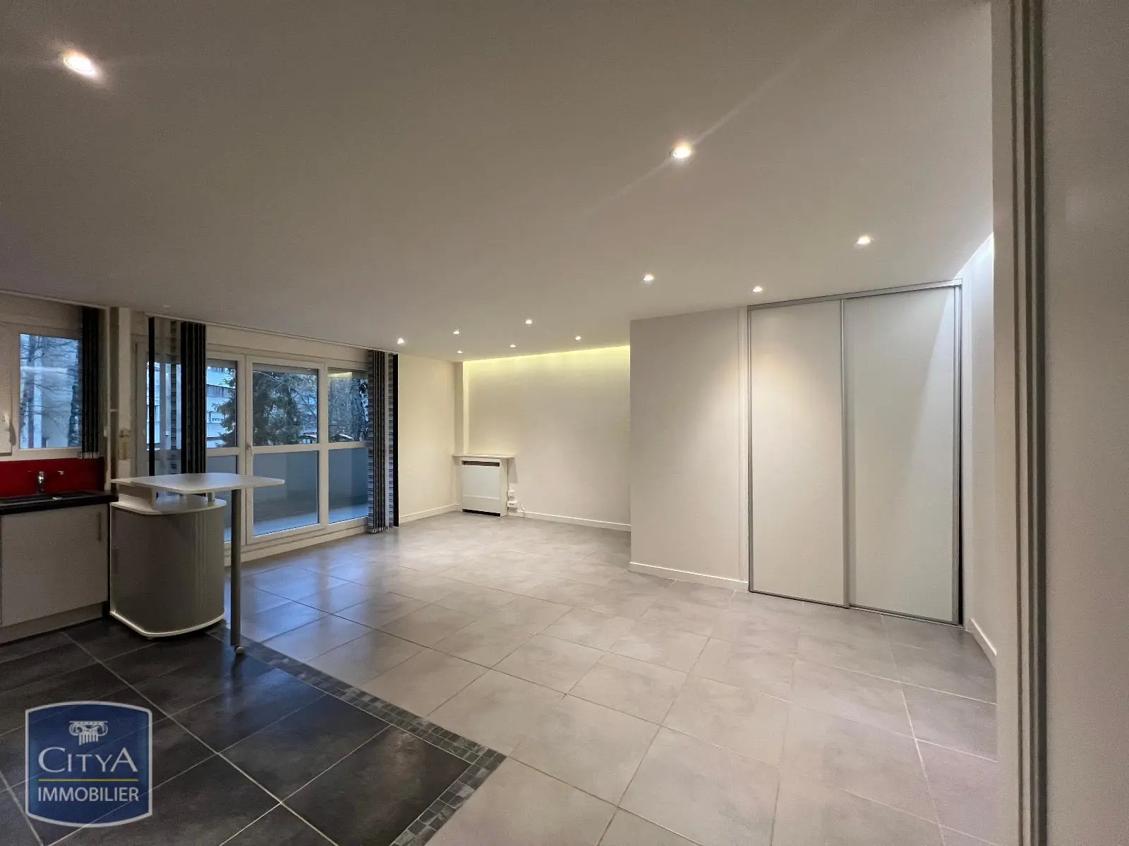 Photo 3 Appartement 2 pièces 48.42m²