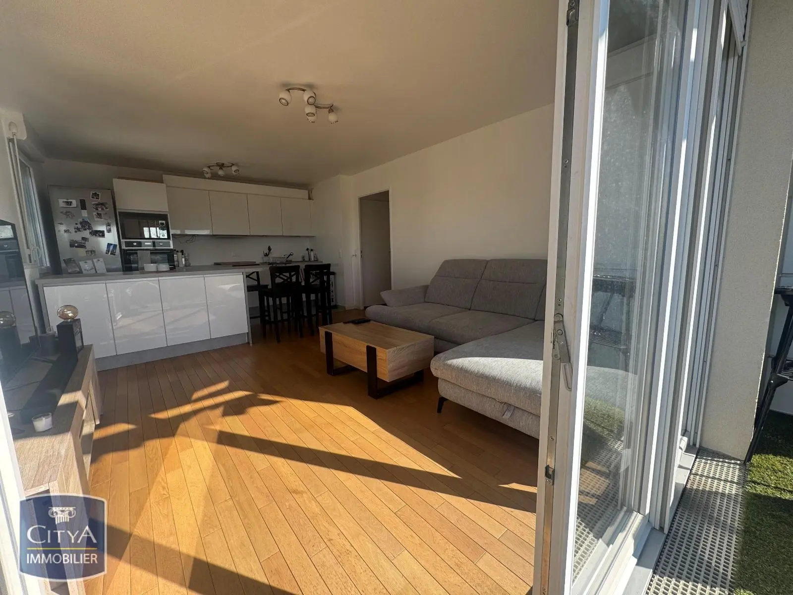 Photo 2 Appartement 4 pièces 77m²