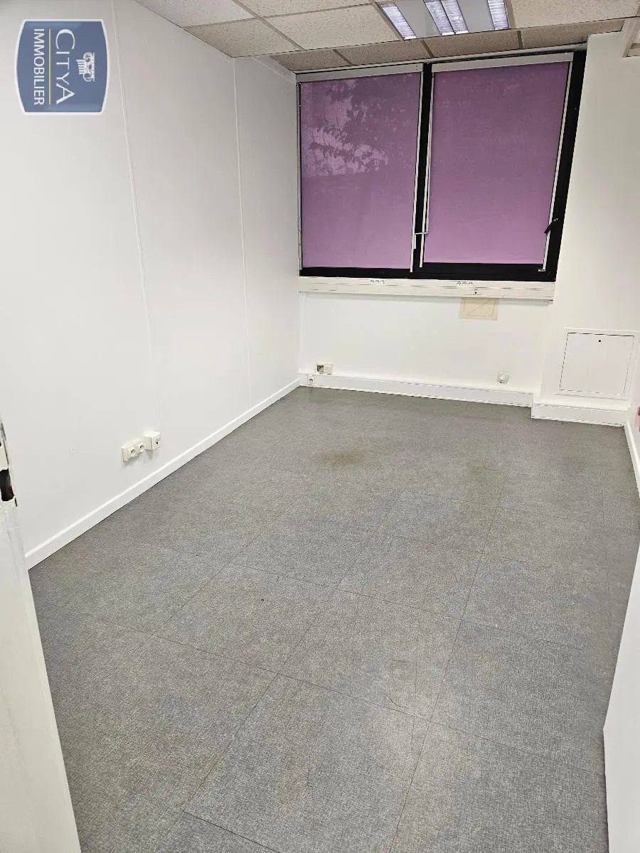 Photo 6 Local Commercial 302m²