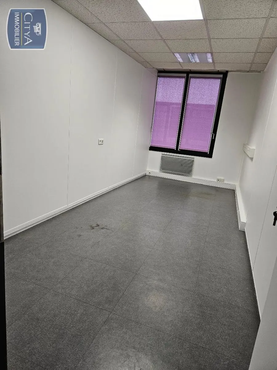 Photo 5 Local Commercial 302m²