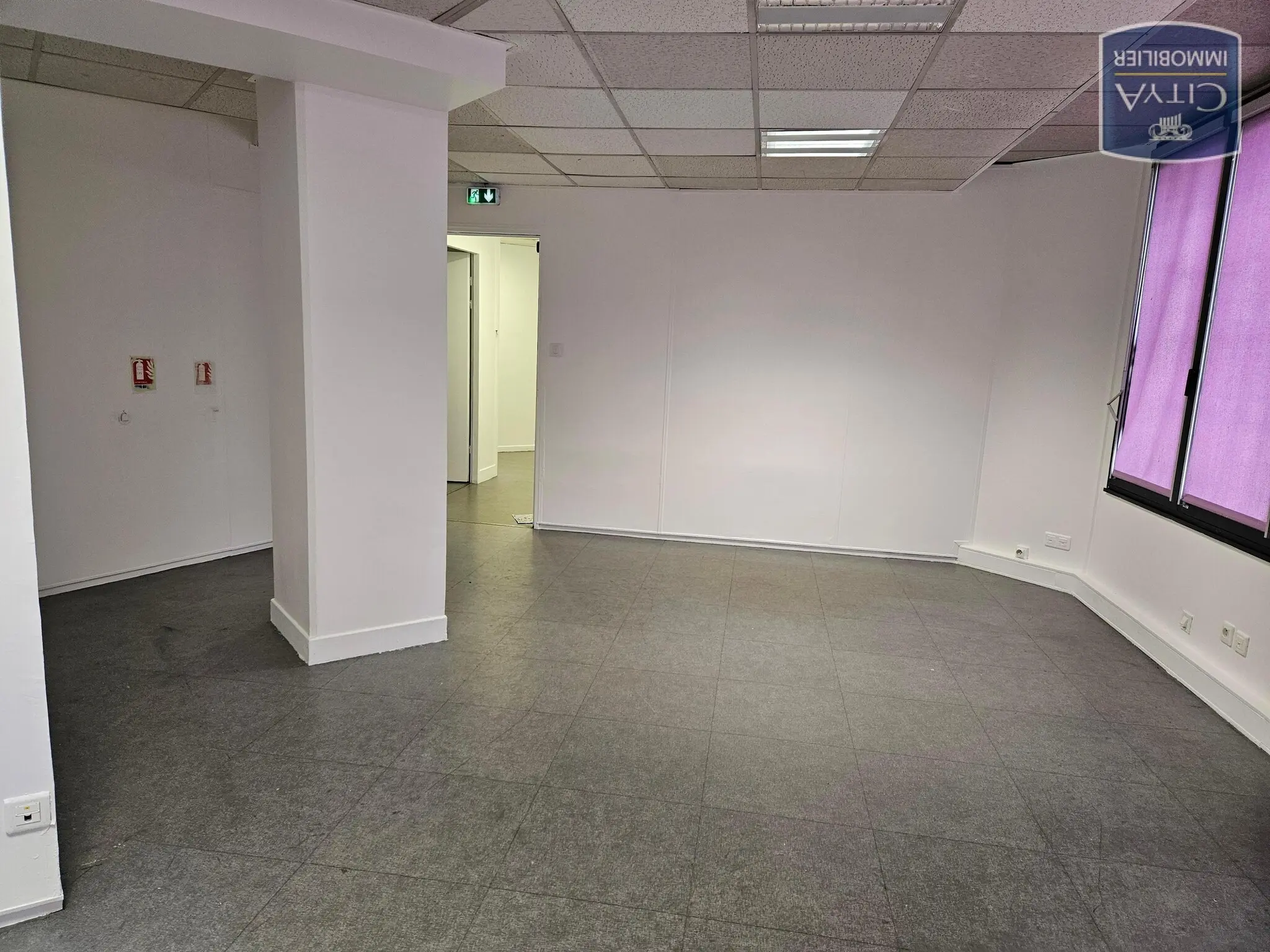 Photo 2 Local Commercial 302m²