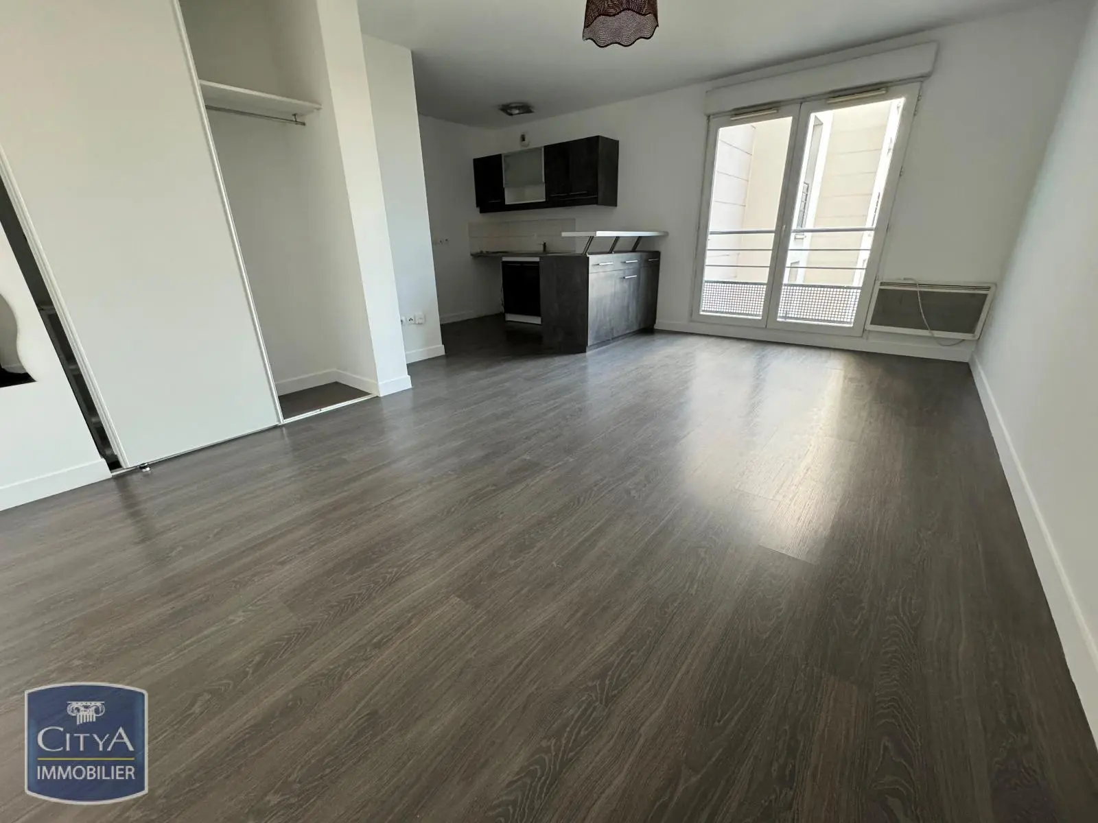 Photo 2 Appartement 1 pièce 32m²