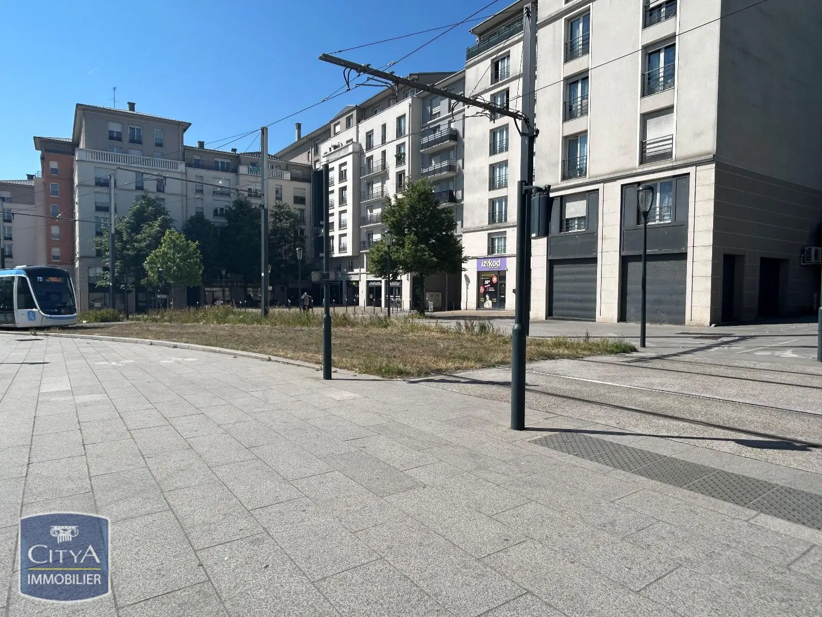 Photo 1 Appartement 1 pièce 32m²