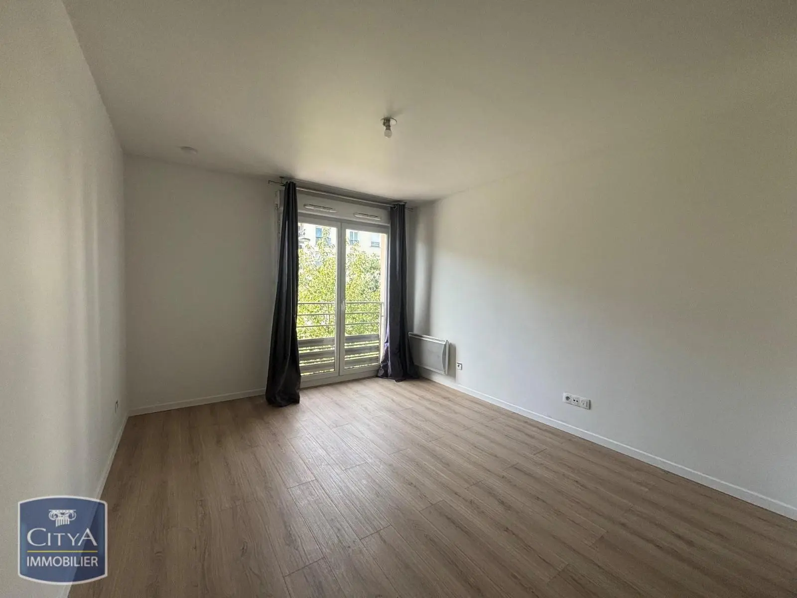 Photo 1 Appartement 1 pièce 25.01m²