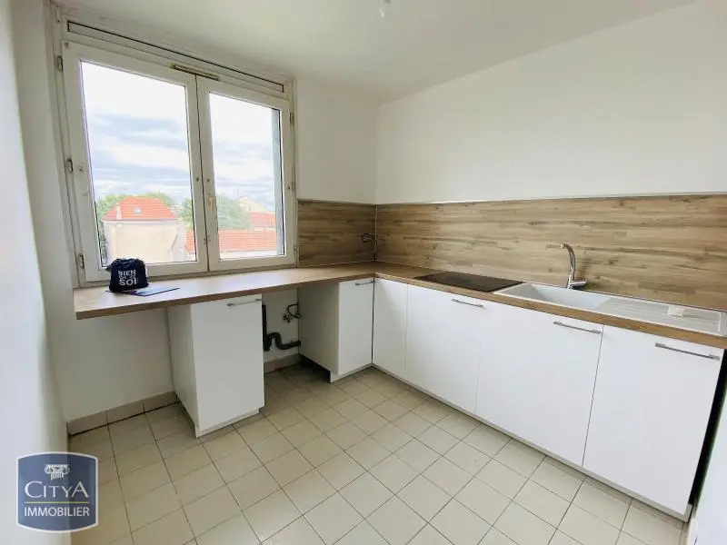 Photo 2 Appartement 5 pièces 110.28m²