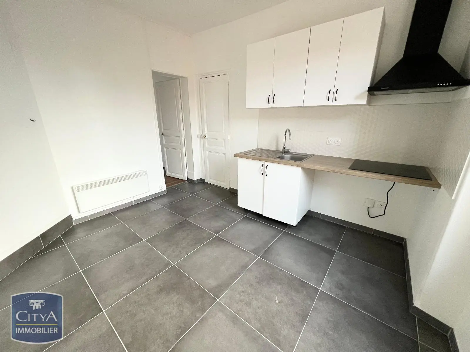 Photo 2 Appartement 1 pièce 32.53m²