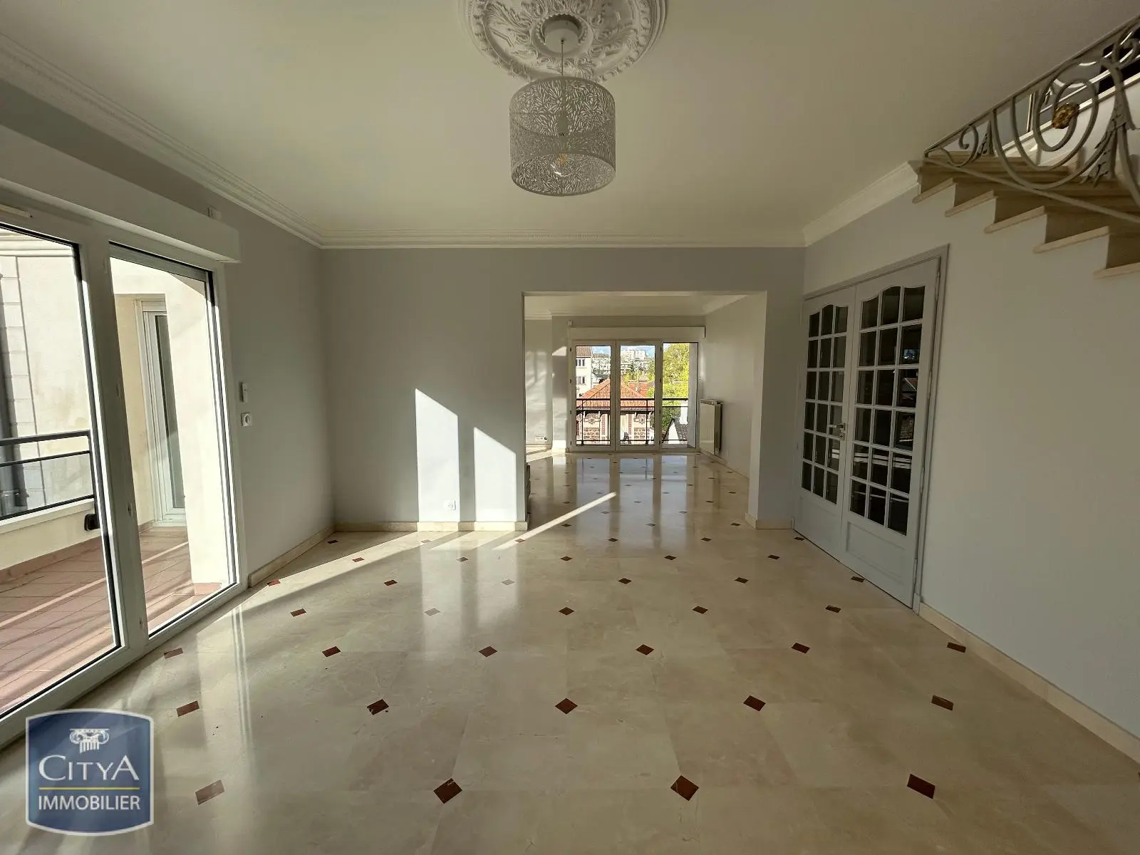 Photo 5 Appartement 6 pièces 142.8m²