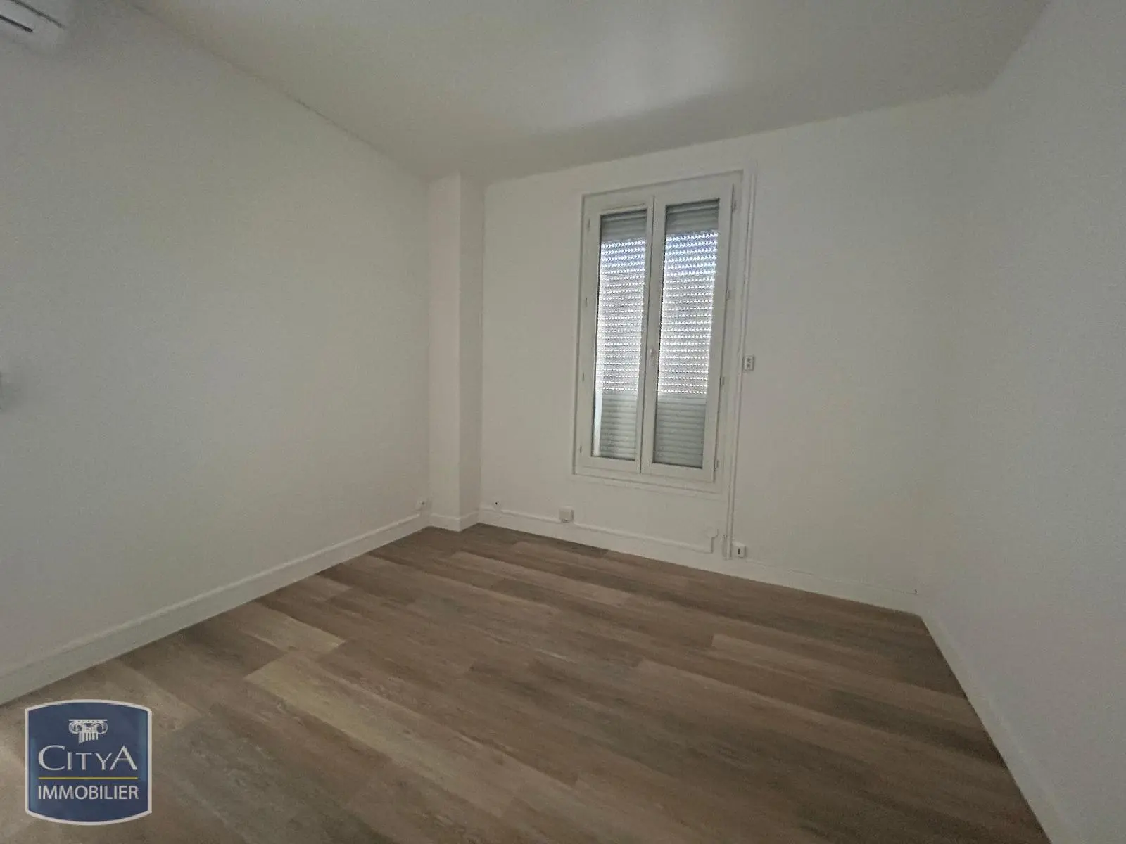 Photo 1 Appartement 1 pièce 23.34m²