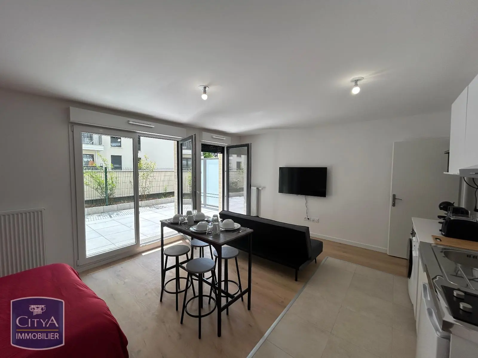 Photo 3 Appartement 1 pièce 33.77m²