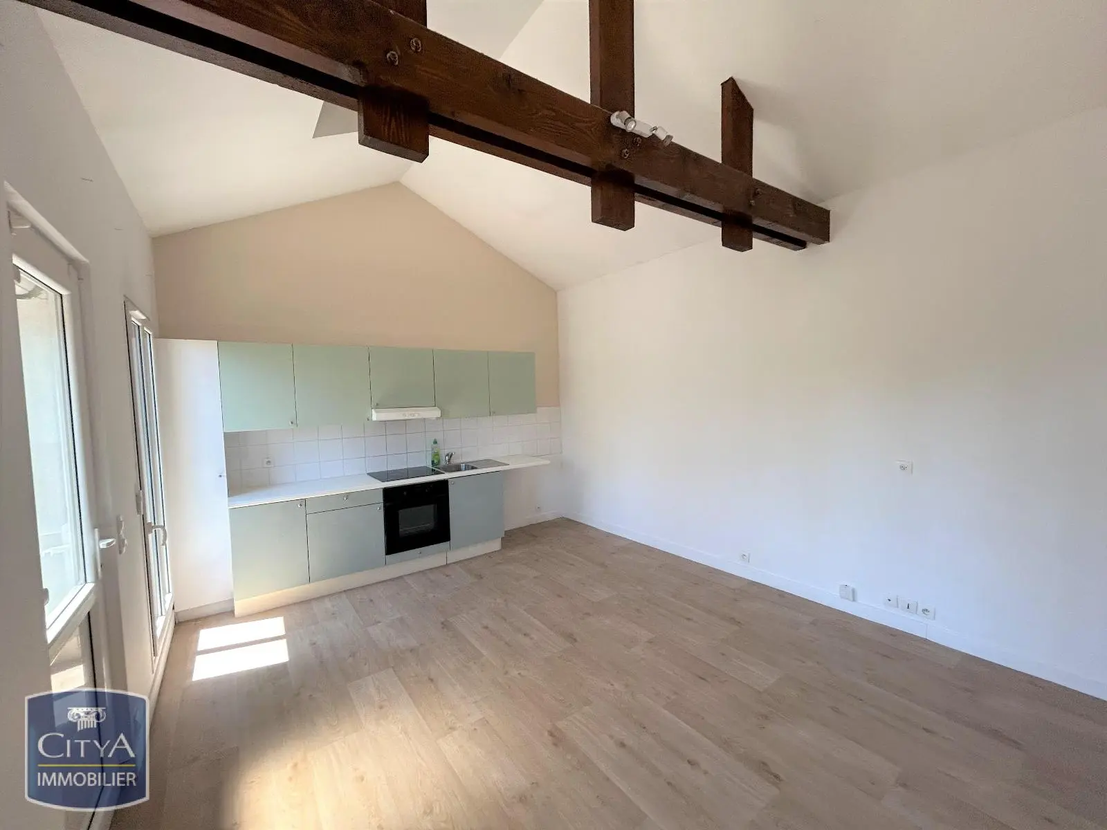 Photo 2 Appartement 1 pièce 21.74m²
