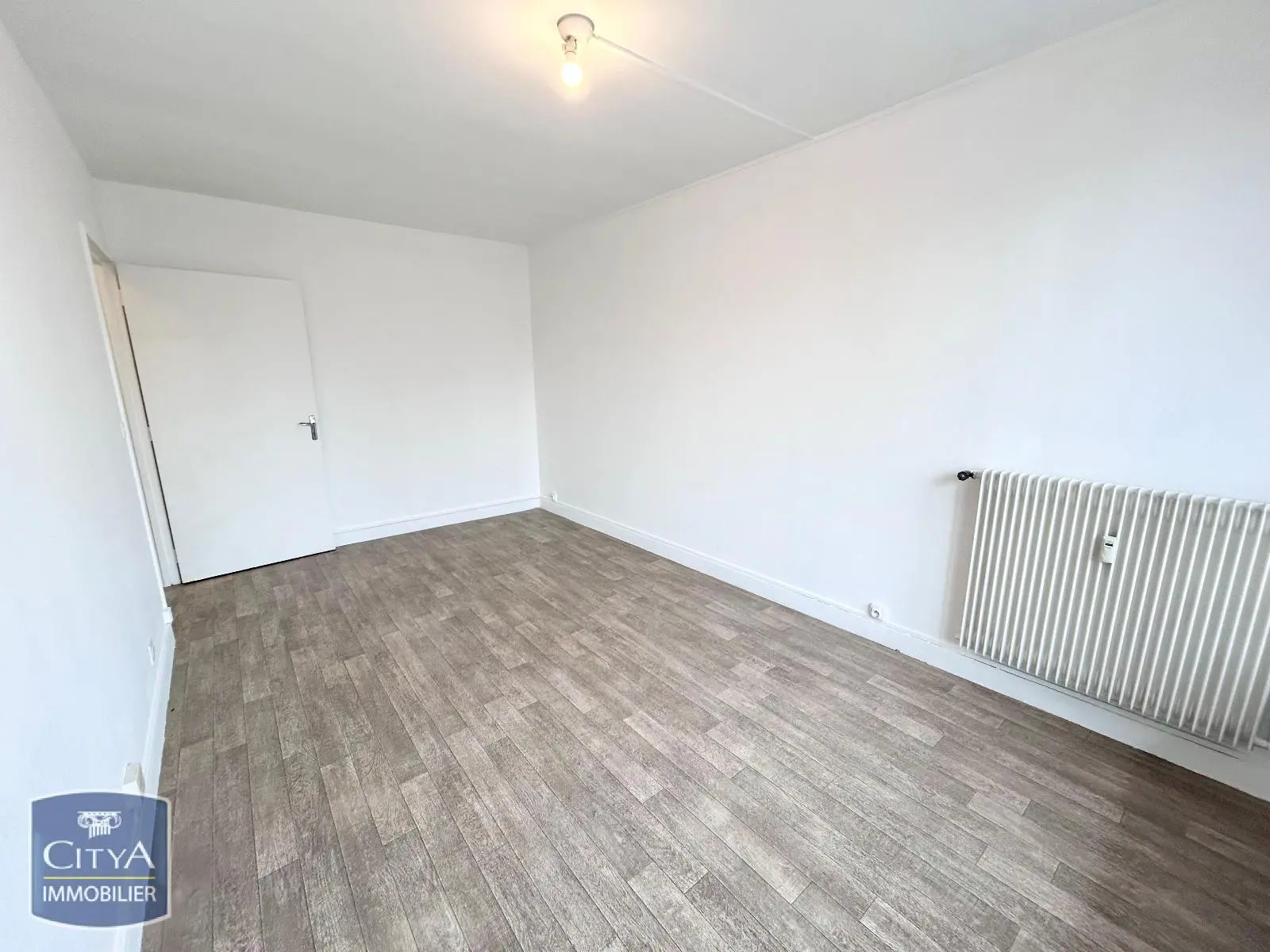 Photo 2 Appartement 1 pièce 21.65m²