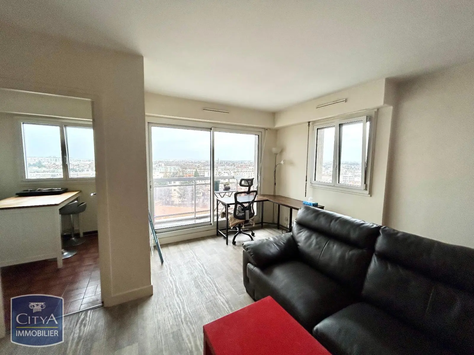 Photo 1 Appartement 1 pièce 33.5m²