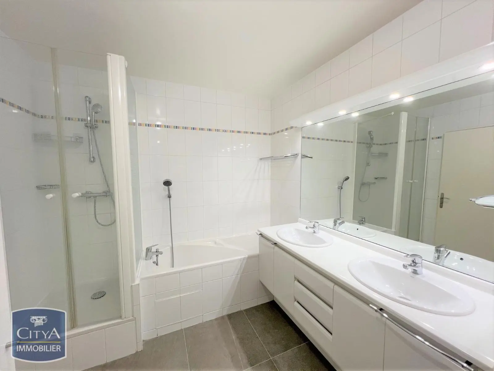 Photo 10 Appartement 4 pièces 117.22m²