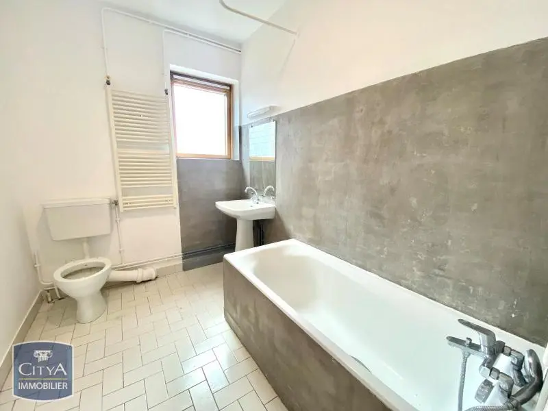Photo 2 Appartement 1 pièce 30.38m²