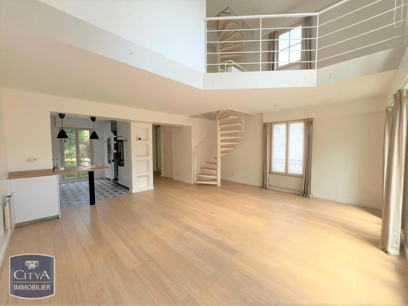 Photo 3 Appartement 4 pièces 117.22m²