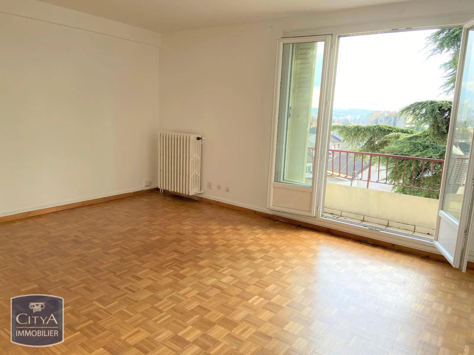 Neuilly-Plaisance (93360) Appartement 4 pièces 83.95m² photo 3