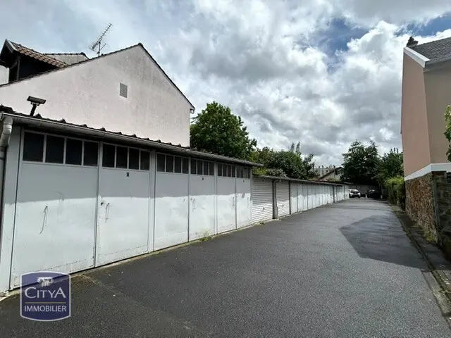 Photo 1 Parking 527m²