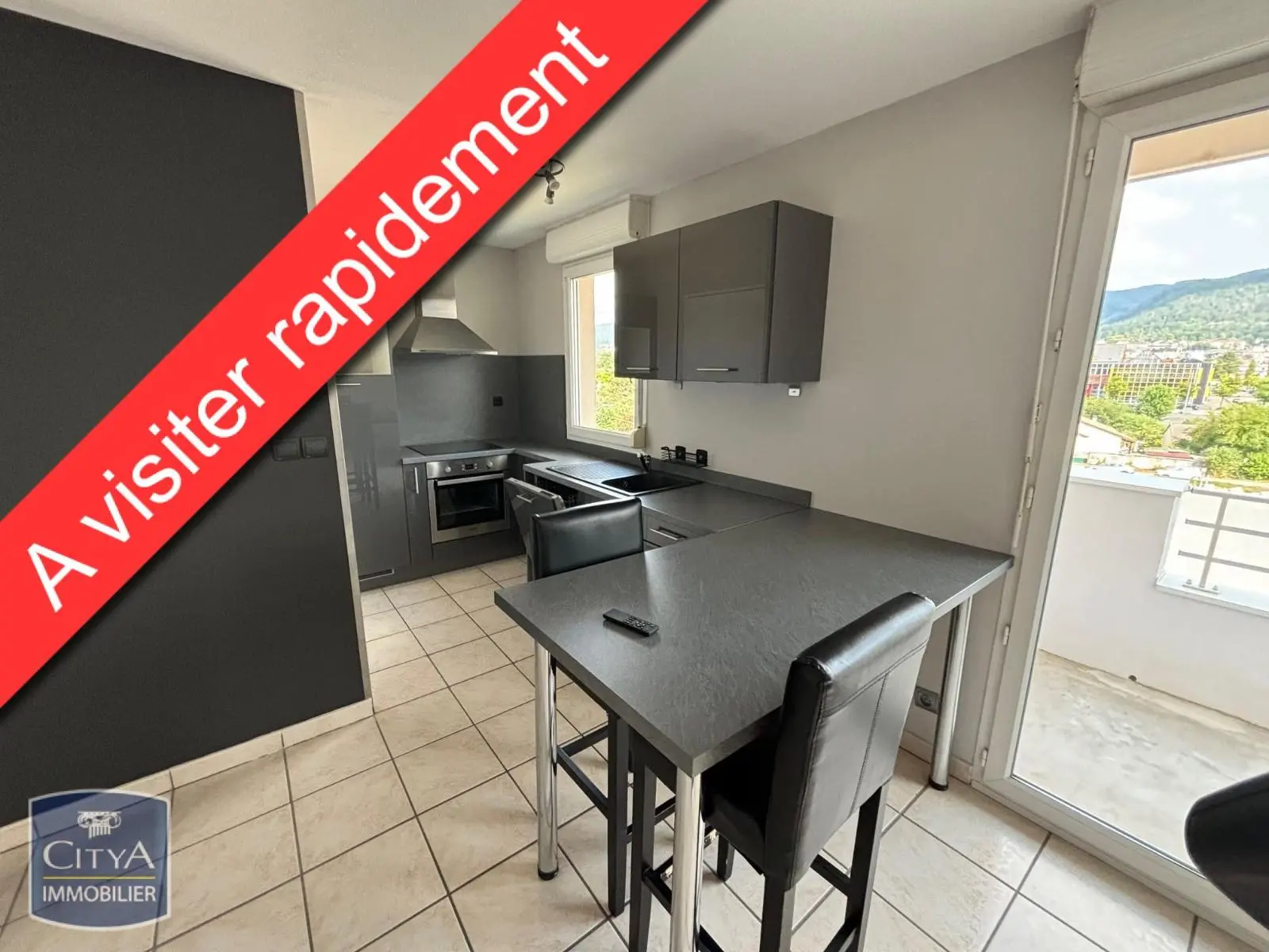 Photo 1 Appartement 2 pièces 56.11m²
