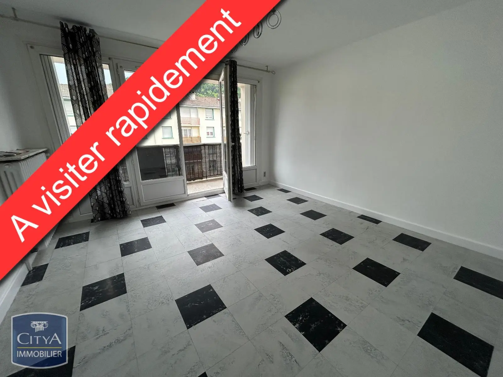 Photo 1 Appartement 4 pièces 80.42m²