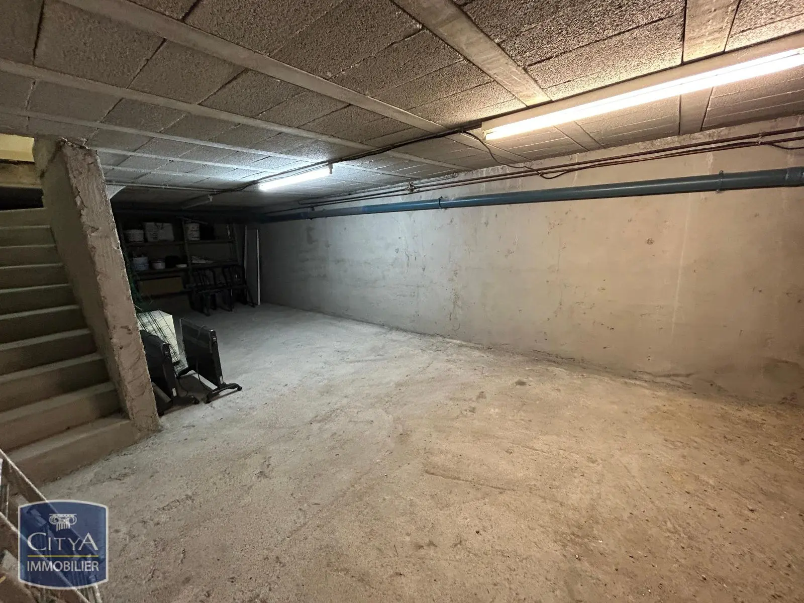 Photo 9 Local Commercial