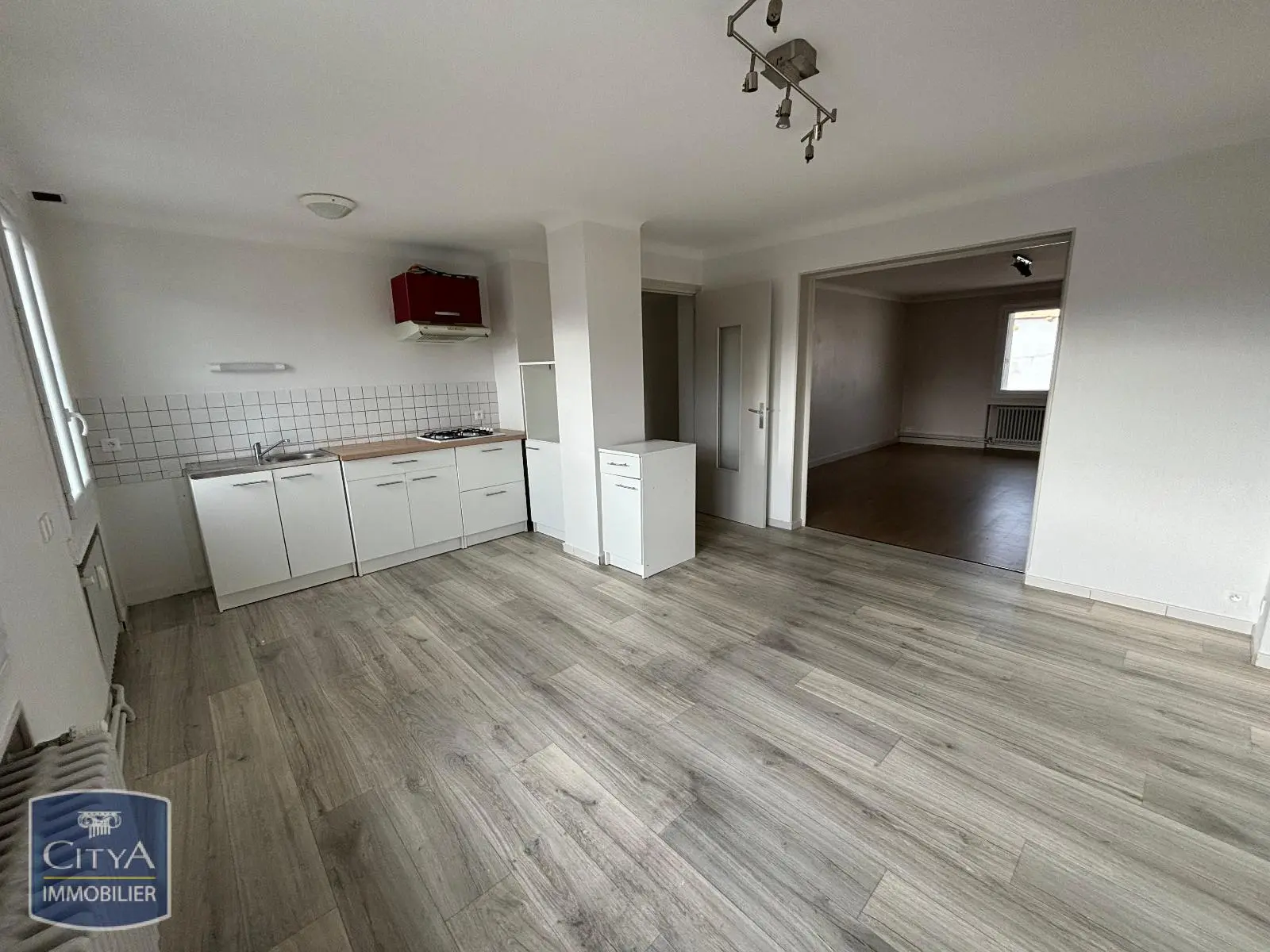 Photo 1 Appartement 4 pièces 96.33m²