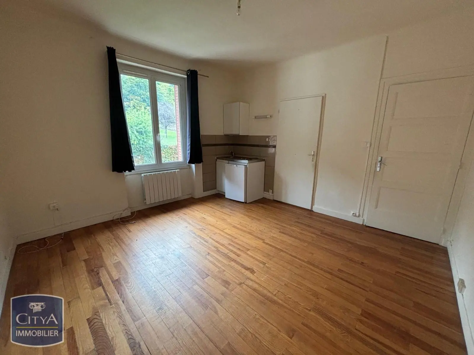 Photo 1 Appartement 1 pièce 19.96m²