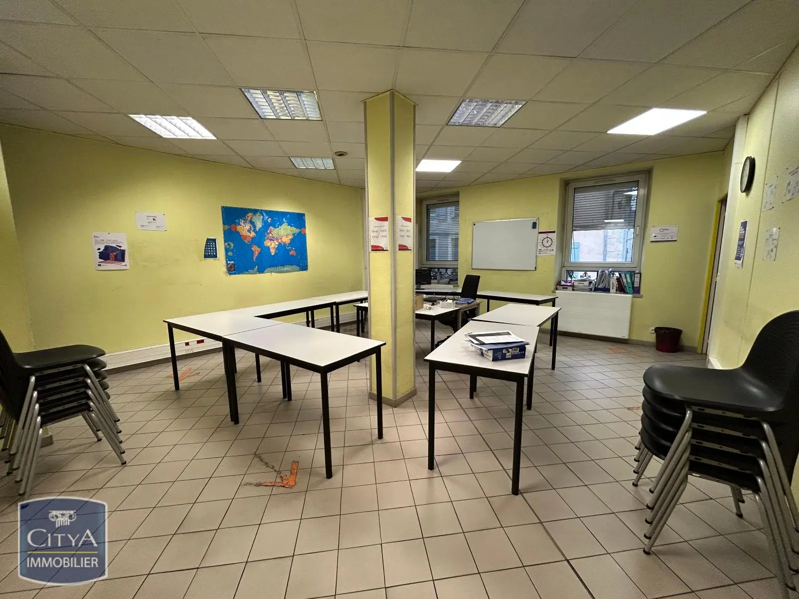 Photo 3 Local Commercial 230m²