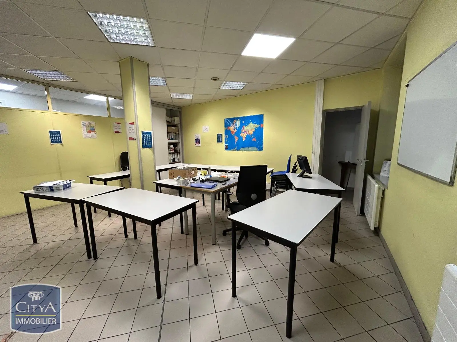 Photo 5 Local Commercial 230m²