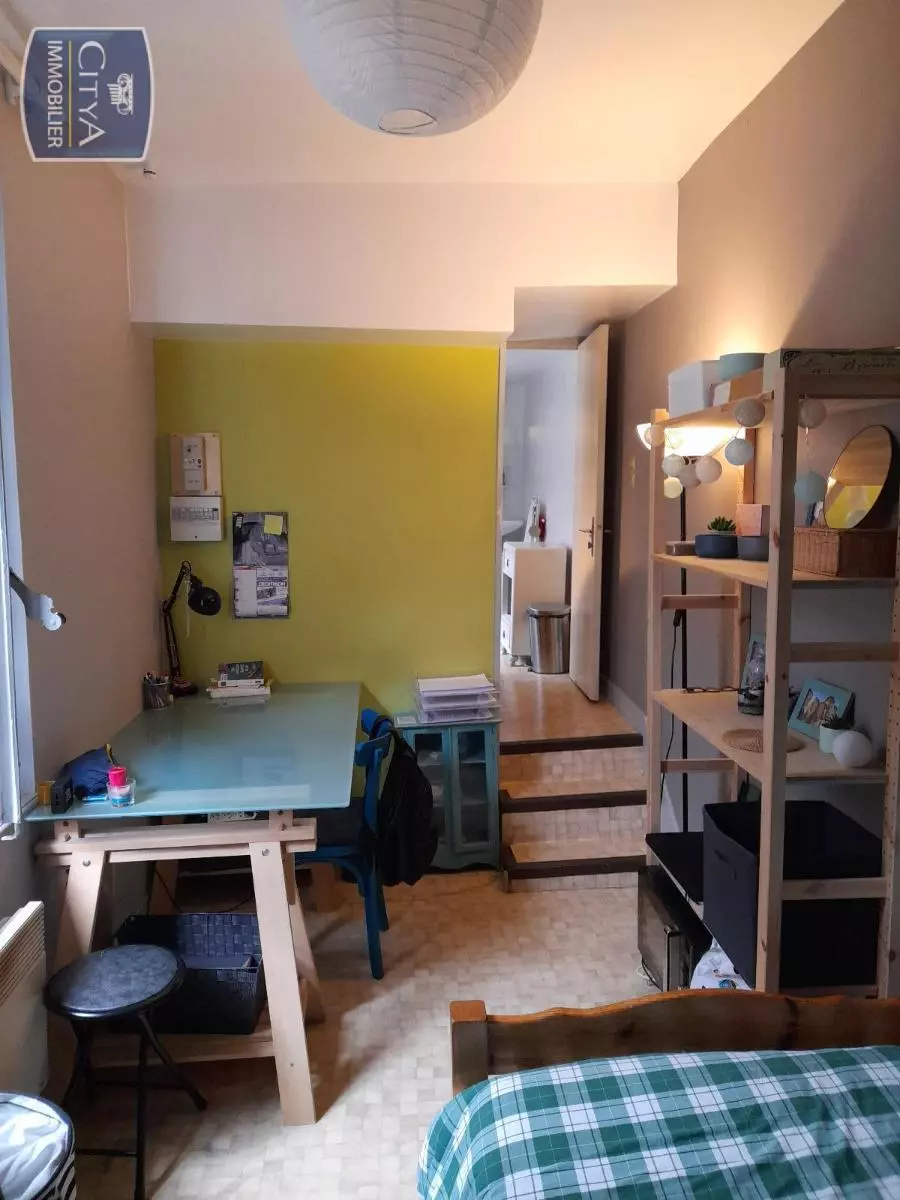 Illustration pour Appartement 1 pièce 14m² Photo Appartement 1 pièce 14m²