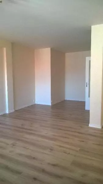 Illustration pour Appartement 1 pièce 44m² Photo Appartement 1 pièce 44m²