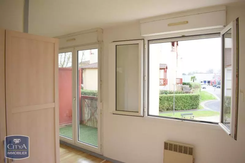 Illustration pour Appartement 2 pièces 50m² Photo Appartement 2 pièces 50m²