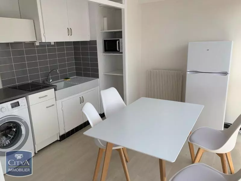 Illustration pour Appartement 1 pièce 30m² Photo Appartement 1 pièce 30m²
