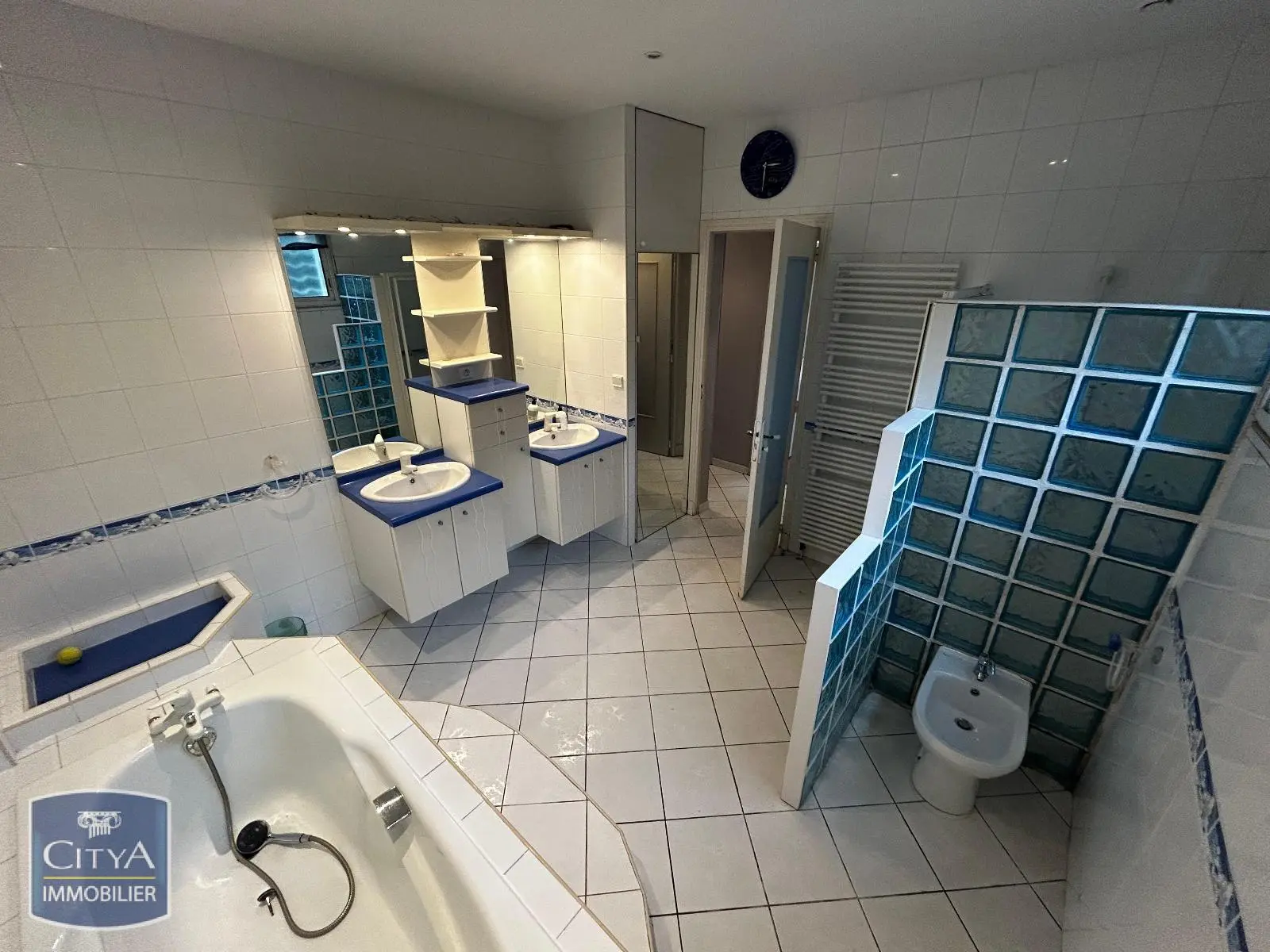 Photo 17 Maison 7 pièces 198.85m²