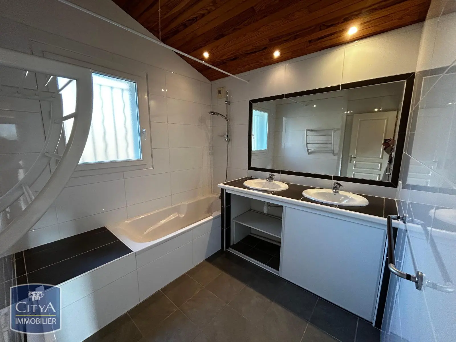 Photo 12 Maison 6 pièces 135.41m²