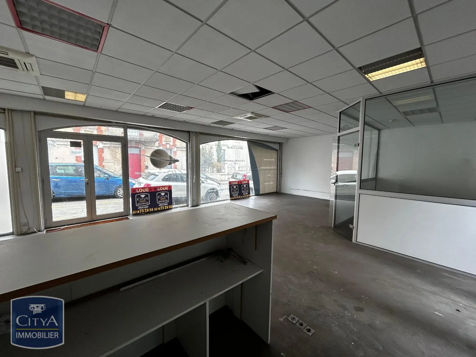 Photo 4 Local Commercial