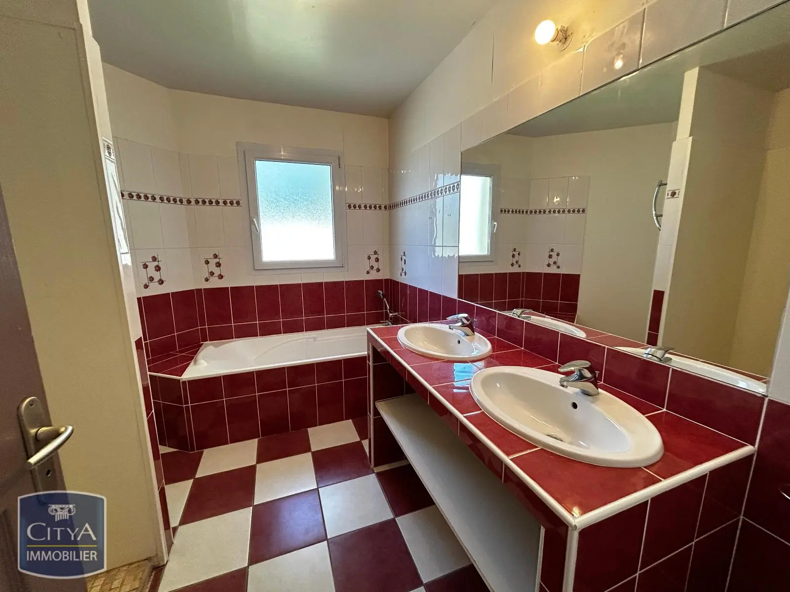 Photo 8 Maison 4 pièces 105m²