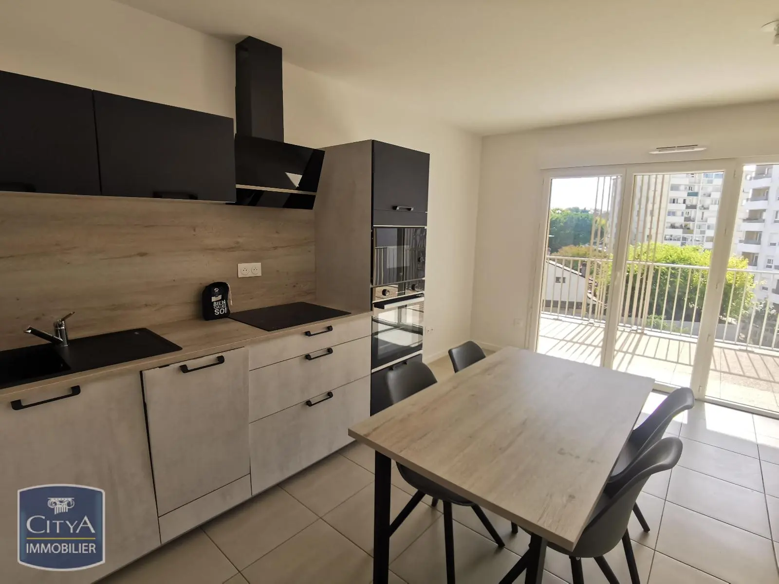 Photo 2 Appartement 2 pièces 41.85m²
