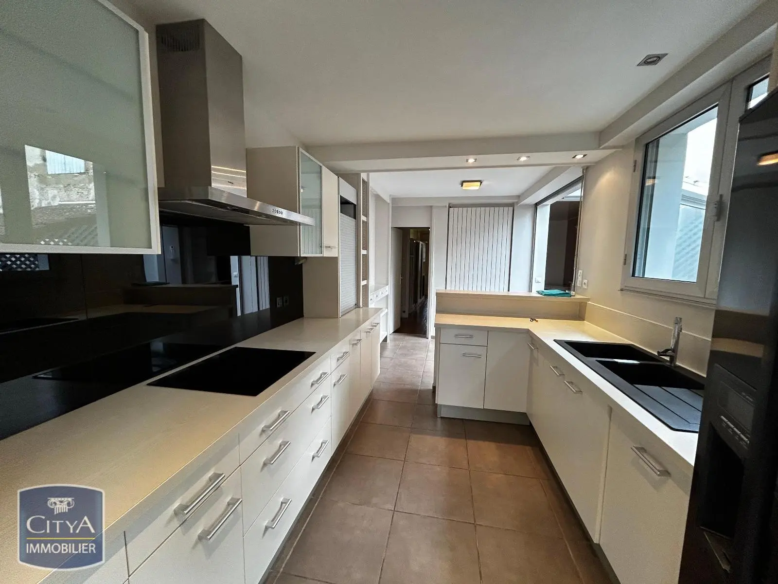 Photo 4 Maison 6 pièces 198.94m²