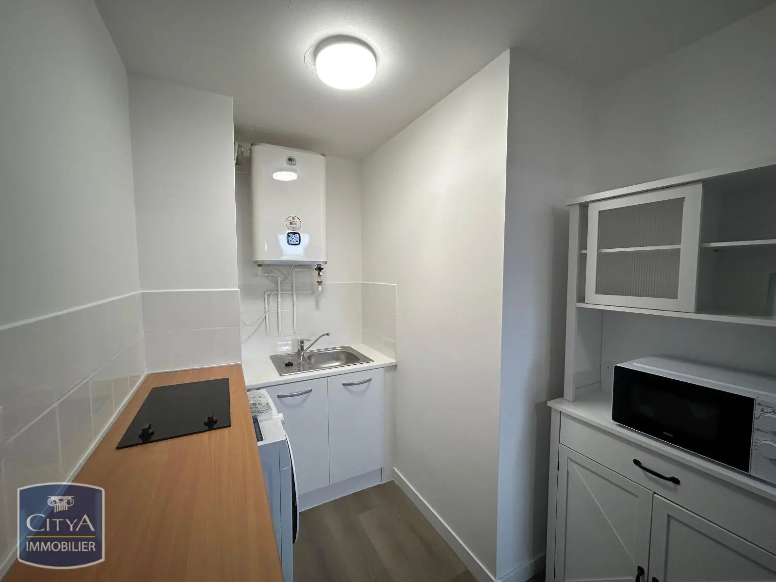 Photo 3 Appartement 1 pièce 28.42m²