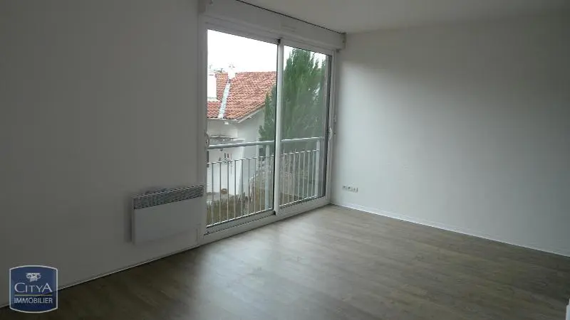 Photo 1 Appartement 1 pièce 27.26m²